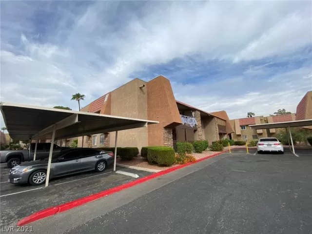 MLS: 2338780 Condo For Sale