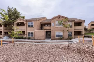 Photo #1: 2338791 Listing 