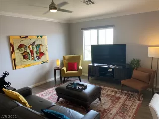 Photo #4: 2338794 Listing 