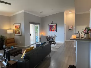 Photo #6: 2338794 Listing 