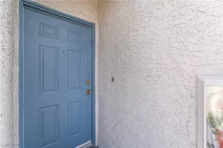 Photo #1: 2338795 Listing 