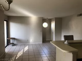 Photo #1: 2338798 Listing 