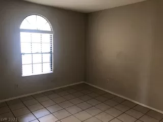 Photo #6: 2338798 Listing 