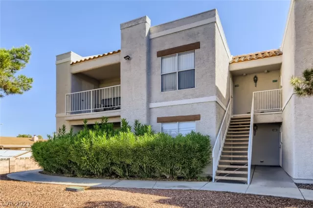 MLS: 2338804 Condo For Sale