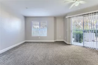 Photo #5: 2338804 Listing 