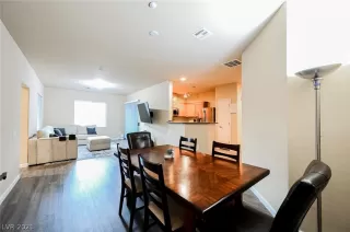 Photo #6: 2339844 Listing 