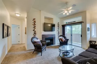 Photo #3: 2339859 Listing