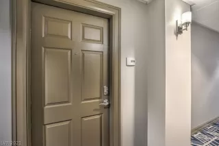 Photo #1: 2339868 Listing 