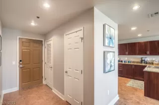 Photo #3: 2339868 Listing 