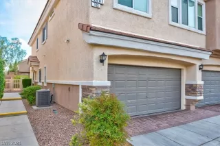 Photo #2: 2339888 Listing