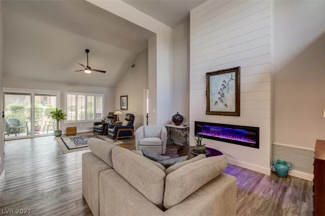 MLS: 2339919 Condo For Sale