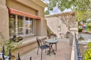 Photo #5: 2339919 Listing 