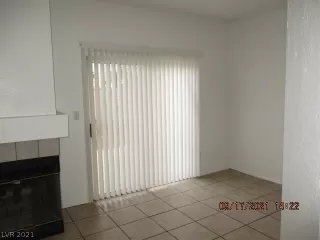 Photo #4: 2339941 Listing 