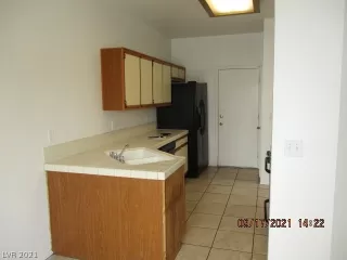 Photo #6: 2339941 Listing 