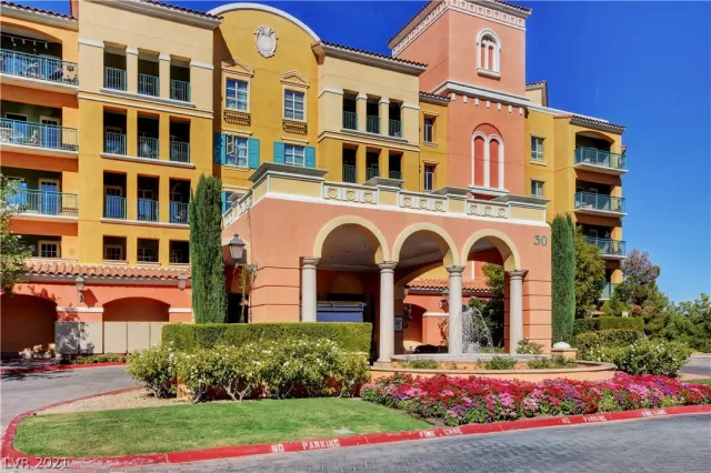 MLS: 2339954 Condo For Sale