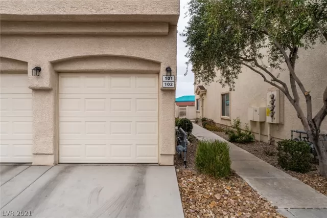 MLS: 2339957 Condo For Sale