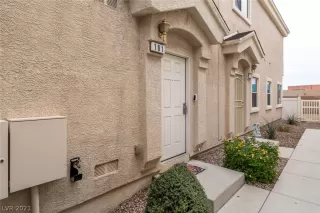 Photo #1: 2339957 Listing 