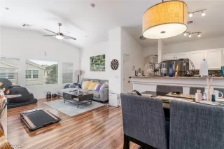 Photo #2: 2339957 Listing 