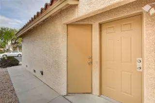 Photo #2: 2339958 Listing