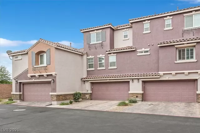 MLS: 2339959 Condo For Sale