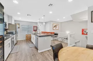 Photo #1: 2339959 Listing