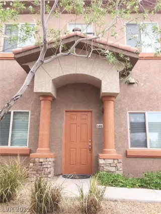 Photo #1: 2339986 Listing 