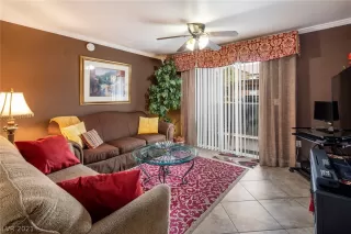 Photo #3: 2339989 Listing