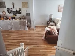 Photo #6: 2339990 Listing