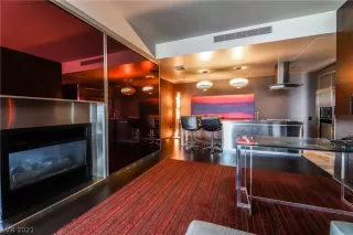 Photo #6: 2340156 Listing