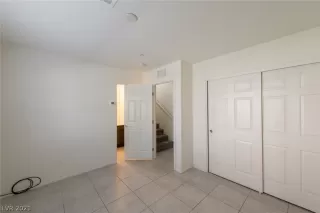 Photo #4: 2340173 Listing 