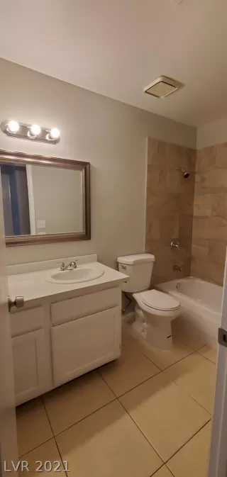 Photo #6: 2340185 Listing 