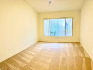 Photo #3: 2340203 Listing 