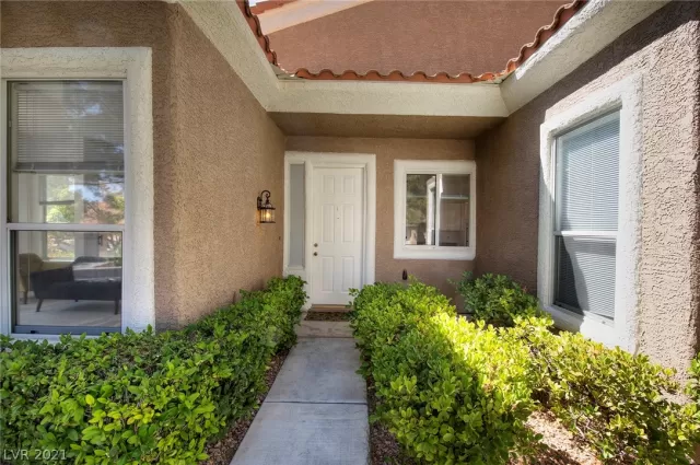 MLS: 2340276 Condo For Sale