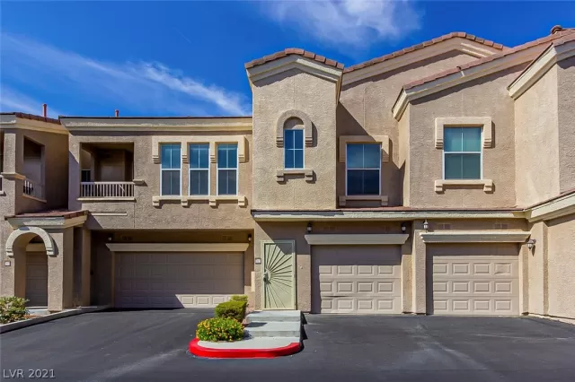 MLS: 2340319 Condo For Sale