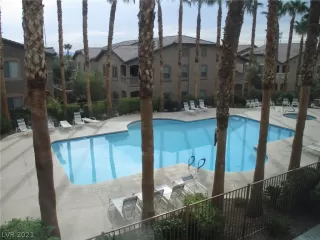 Photo #2: 2340320 Listing