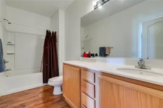 Photo #3: 2340369 Listing 