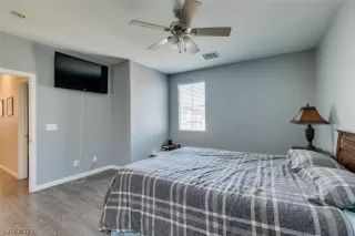 Photo #5: 2340369 Listing 