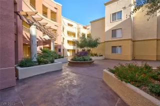 Photo #2: 2340392 Listing