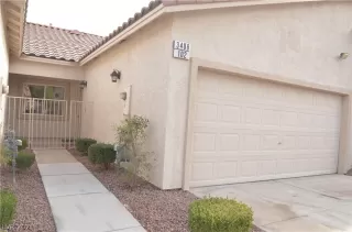 Photo #1: 2340394 Listing