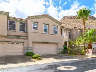 Photo #1: 2340410 Listing 