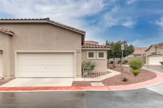 Photo #1: 2340433 Listing