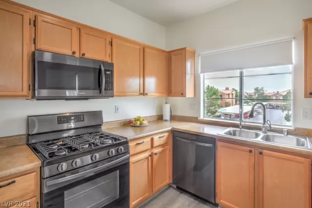 MLS: 2340444 Condo For Sale