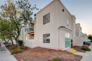 Photo #1: 2340462 Listing