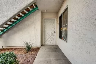 Photo #4: 2340462 Listing