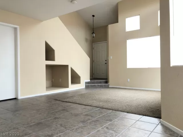 MLS: 2340464 Condo For Sale