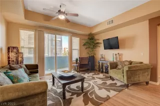 Photo #1: 2340481 Listing