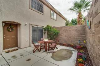 Photo #6: 2340486 Listing