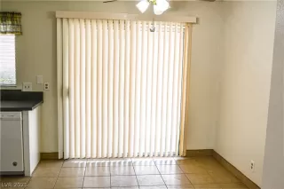 Photo #4: 2340507 Listing 