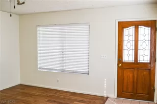 Photo #6: 2340507 Listing 