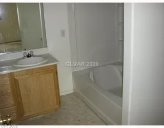 Photo #3: 2340515 Listing 
